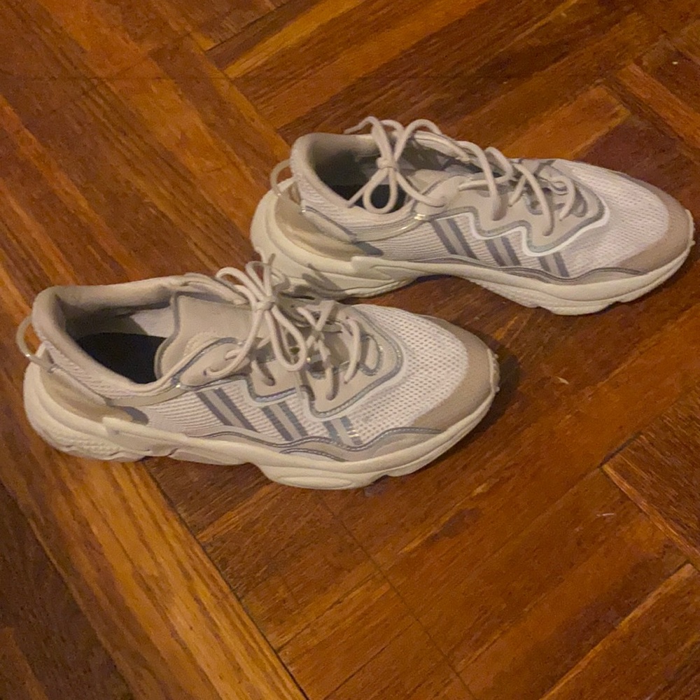 Adidas Osweego sneakers